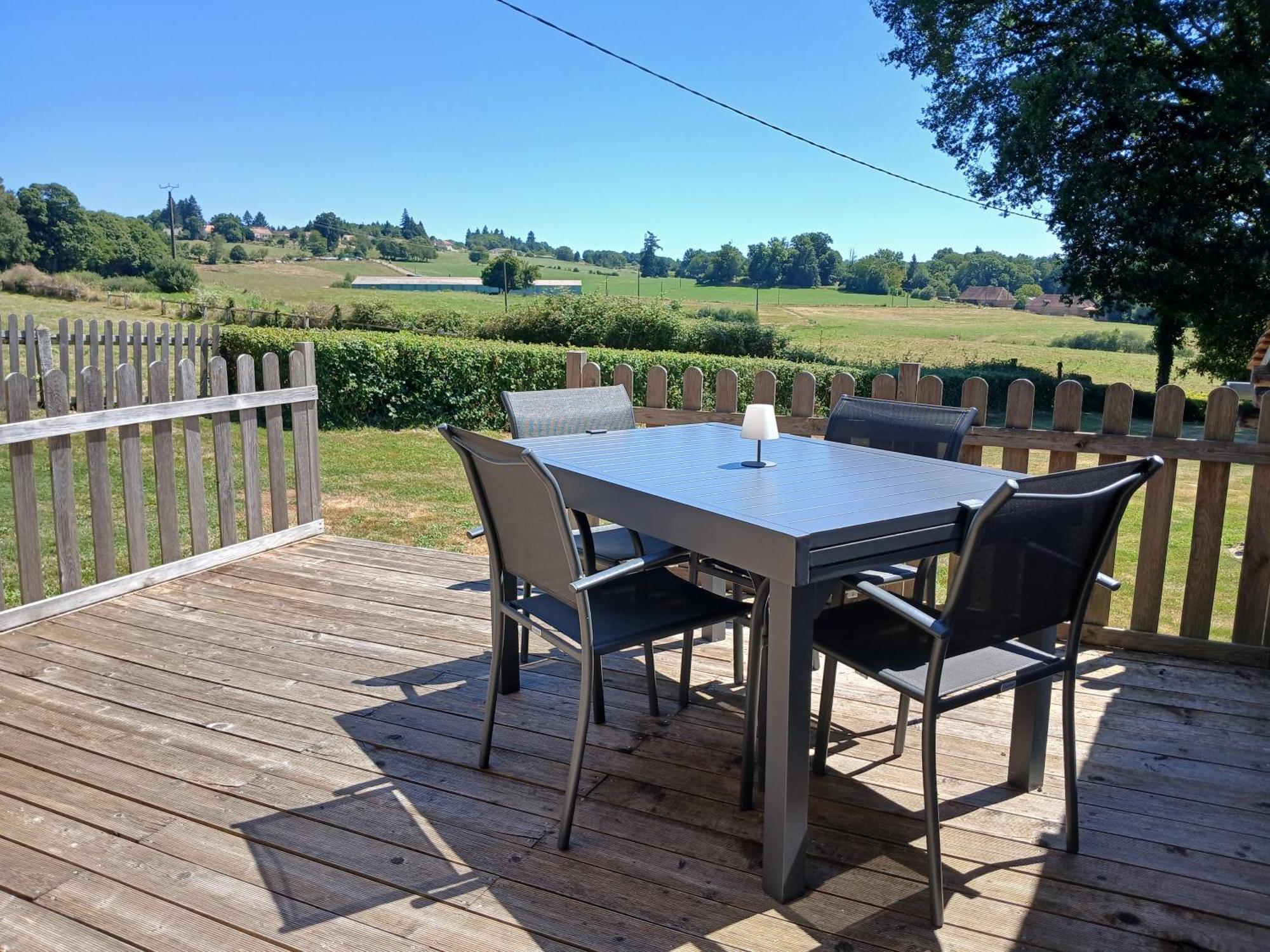 Вилла Reids Retreat La Roche-l'Abeille Экстерьер фото